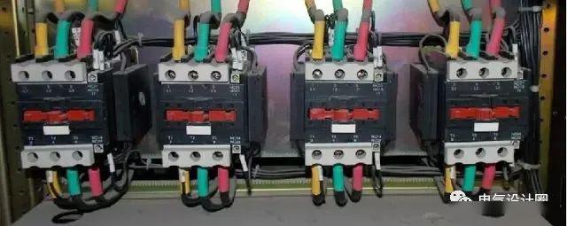 配電室中有哪些類型的低壓配電柜電壓？配電柜主要內(nèi)部組件是什么？